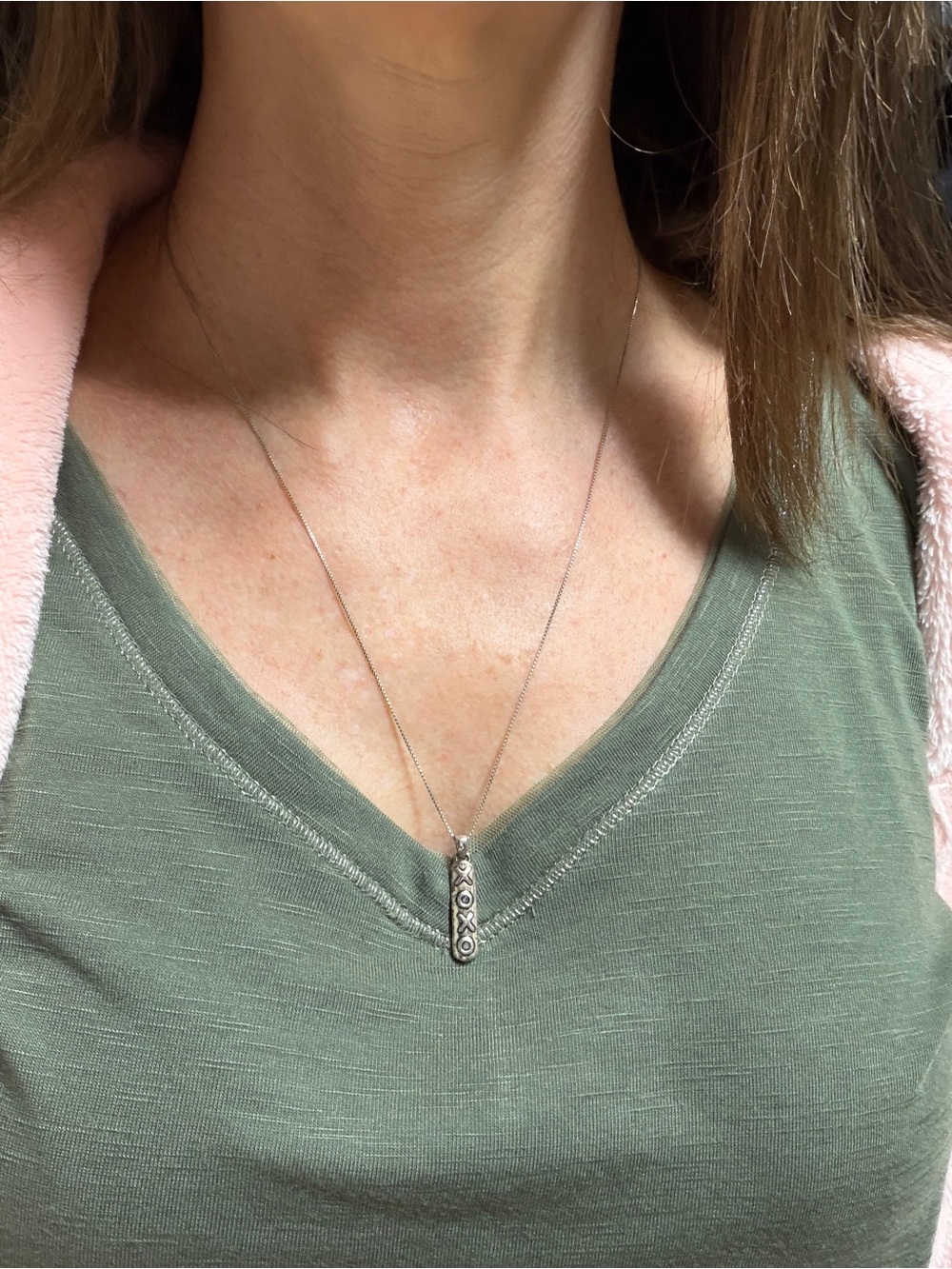 Sterling Silver Vertical Pendant Necklace in Silver